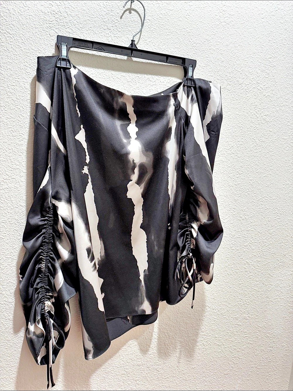 Abstract Ruched Sleeve Blouse in Black & White, NEW.